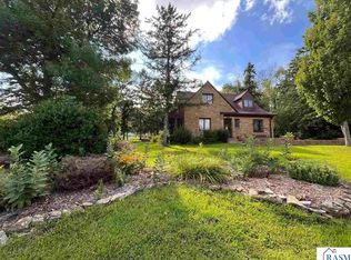 1306 N Washington Ave, Saint Peter, MN 56082