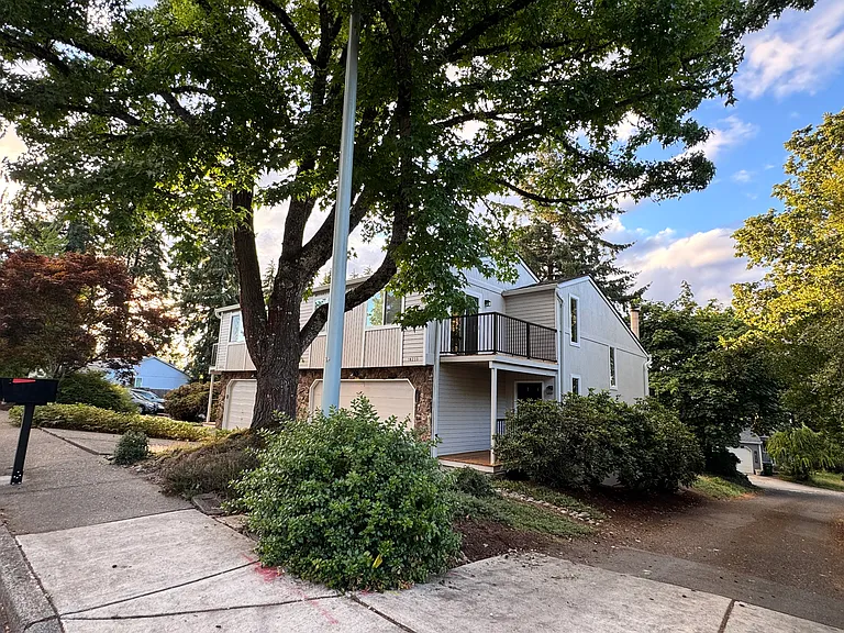 18235 SW Monte Verdi Blvd — Photo 41