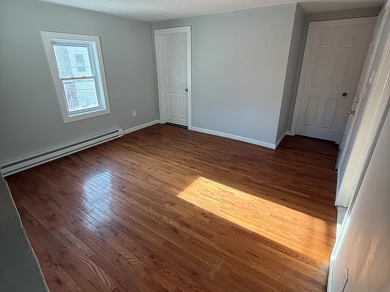 81 Truman St #B — Photo 4