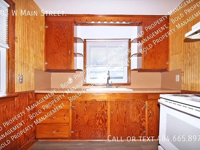 303 W Main St — Photo 15