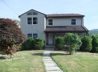 608 Pitt St, Leechburg, PA