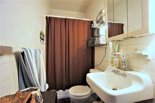 Rented by Compass | media 14