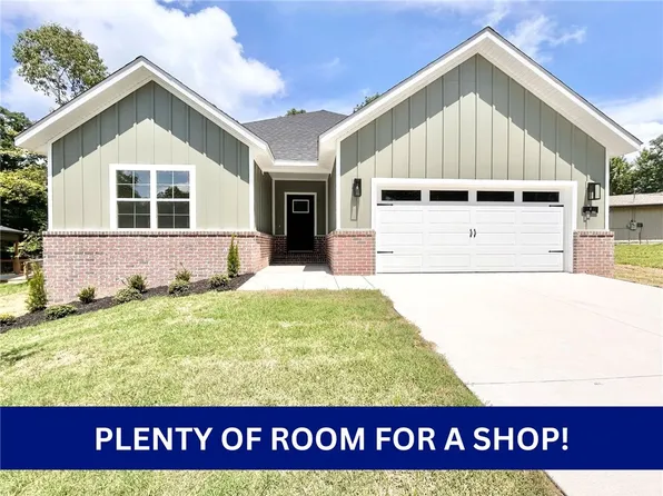 4 Argyll Cir, Bella Vista, AR 72715