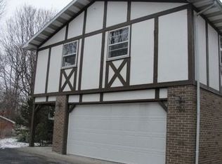 8000 S Sullivan Pl, Terre Haute, IN 47802