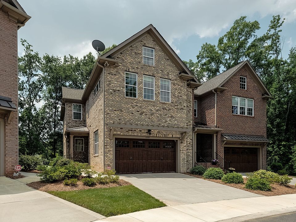 1st image of 6849 Fairway Row Ln