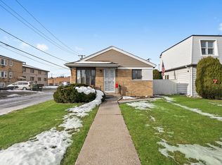 7852 Neenah Ave, Burbank, IL 60459