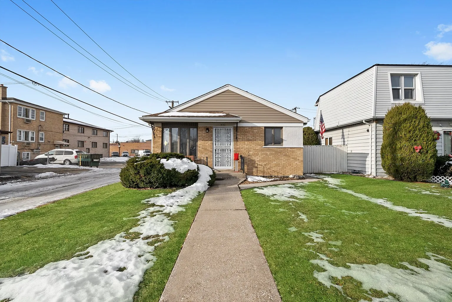 7852 Neenah Ave photo 1