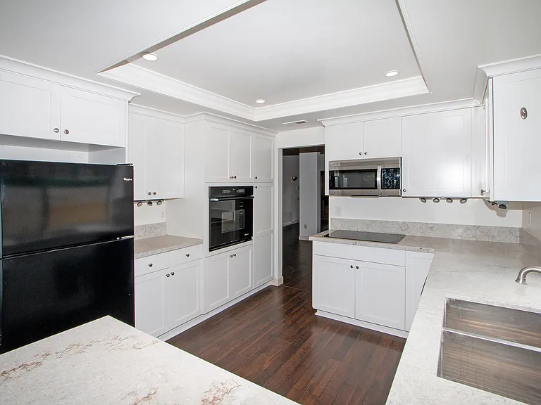3740 Overpark Rd — Photo 12