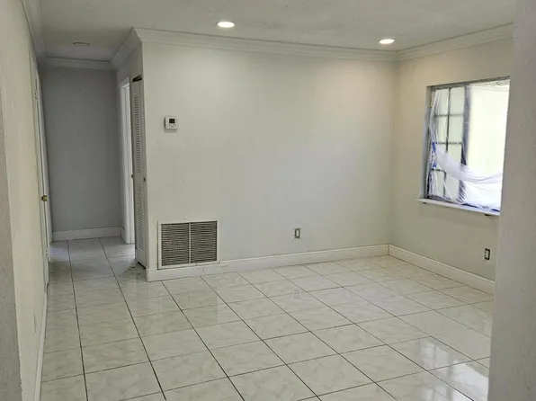 2700 NW 1st Street, Boynton Beach, FL 33435