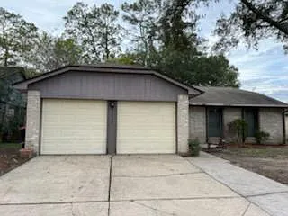 2327 Goldspring Ln — Photo 1
