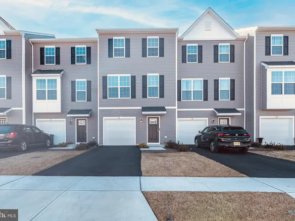 41 Barnes Way, Sicklerville, NJ 08081