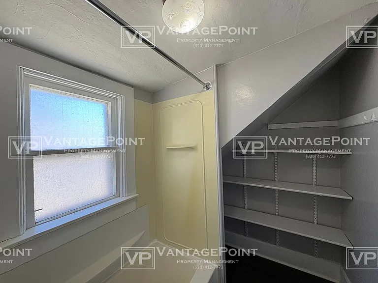 945 Velp Ave — Photo 13