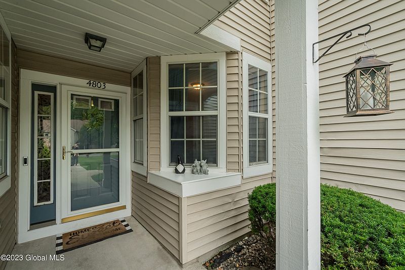 4th image of 4803 S Foxwood Drive