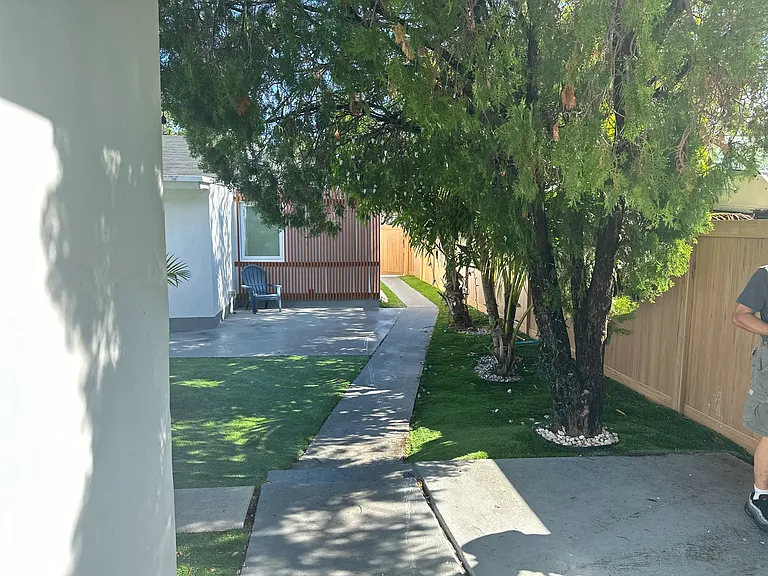 35 SW 6th St #2 — Photo 27