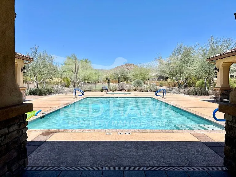 1748 N Makalu Cir — Photo 20
