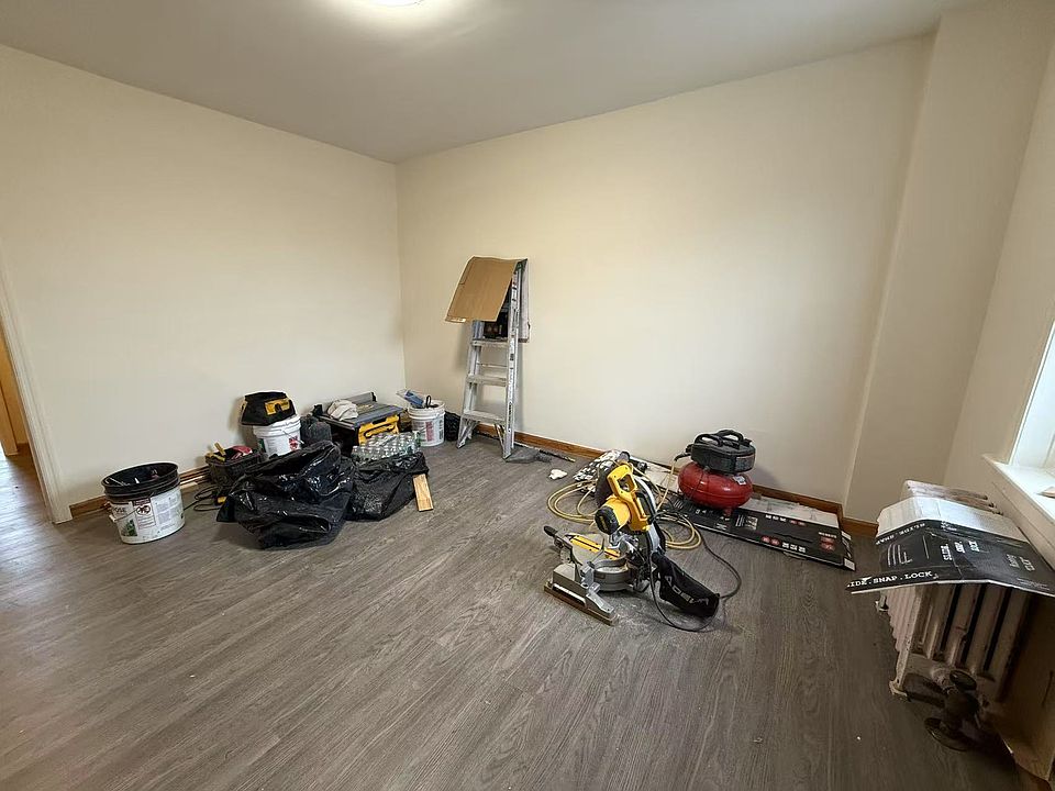 1st image of 321 Bay 8th St #2