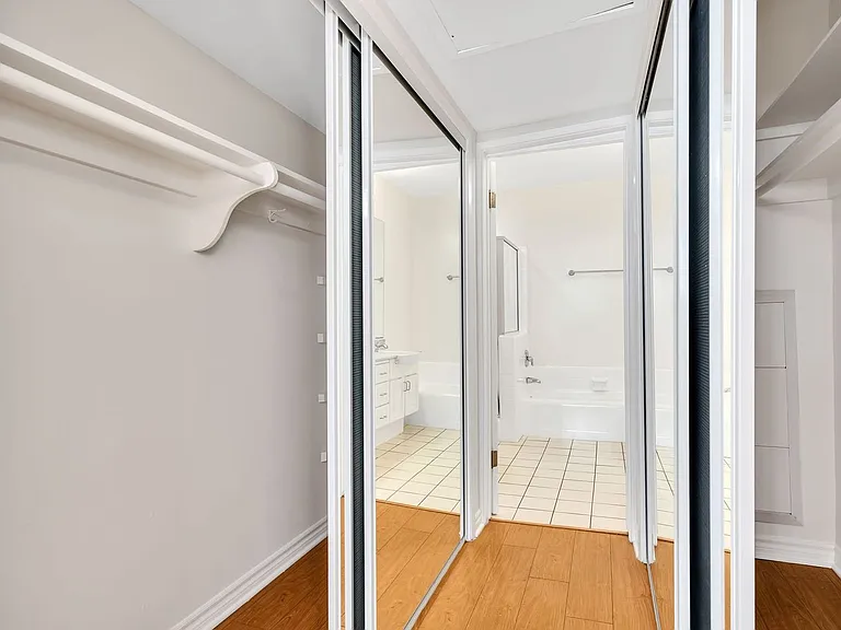 432 N Palm Dr — Photo 14