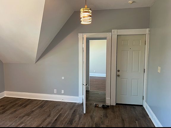 3rd image of 1001 Park Ave #11