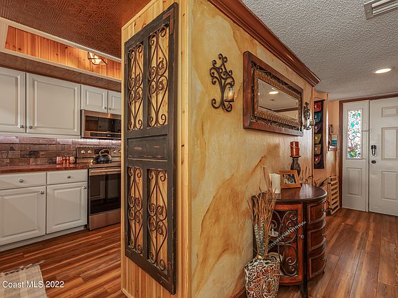 3rd image of 4747 S Washington Ave APT 162
