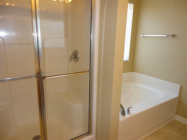 1120 Sassafras Trl — Photo 9