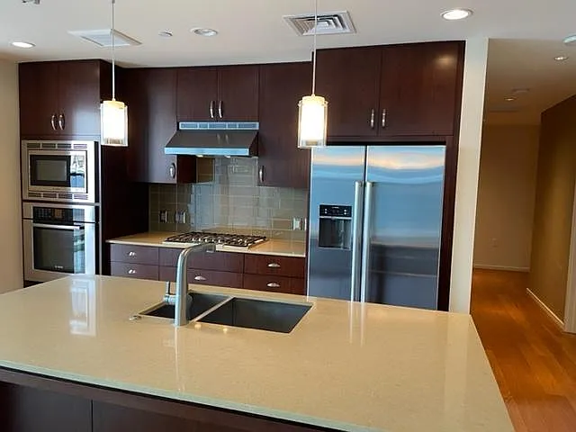2 bed, 1246 sqft, $2,900 — Photo 2
