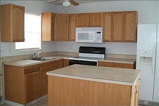 2nd image of 3260 Ideal Ave NE