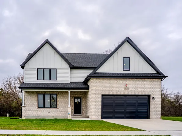 7214 S 78th Ave, Bridgeview, IL 60455