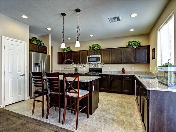 5th image of 8015 Baltimore Ohio Ct