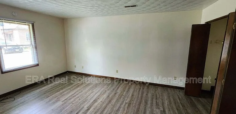 888 W Locust St #A — Photo 6