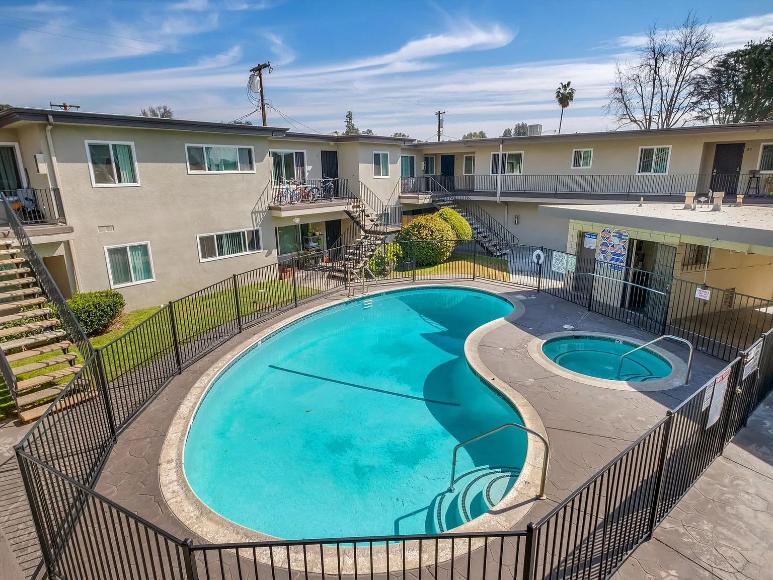 MAGNOLIA WEST APARTMENTS- RIVERSIDE, CA — Photo 2