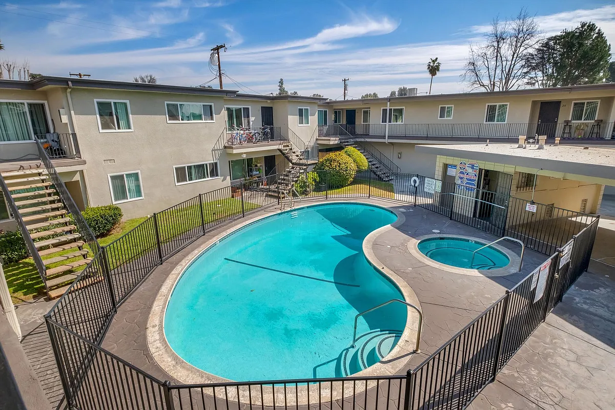 Building Photo - MAGNOLIA WEST APARTMENTS- RIVERSIDE, CA