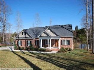 2915 Walbrook Ter, Browns Summit, NC 27214