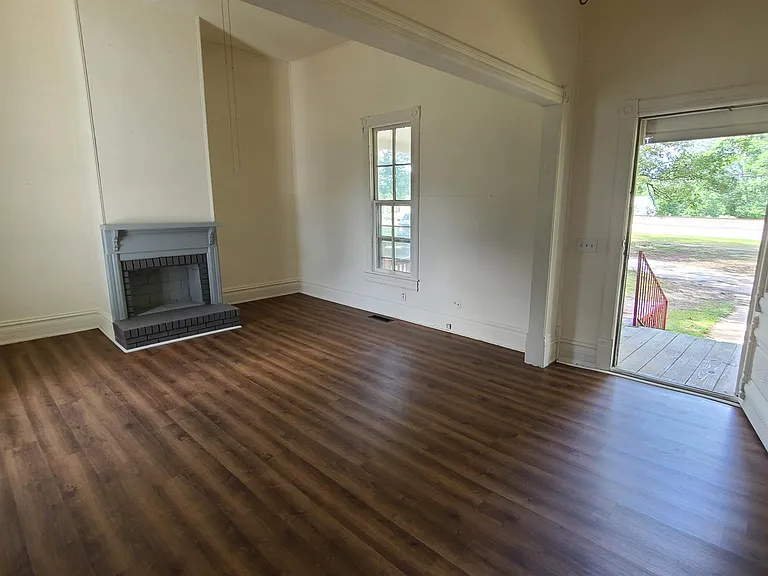 776 Macon Ave — Photo 16