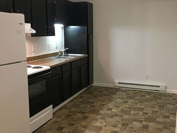 2nd image of 807 N Red Bud Trl APT 14