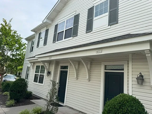 4529 Turnworth Arch — Photo 1