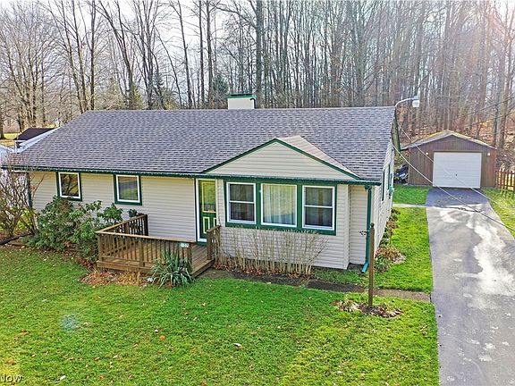 3rd image of 457 Eldon Dr NW