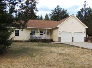 285 Stewart Dr, Blanchard, ID 83804