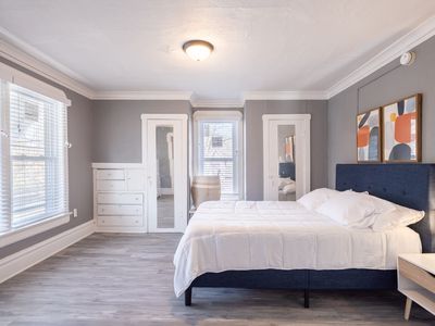 (Undisclosed Address), Peoria, IL, 61606