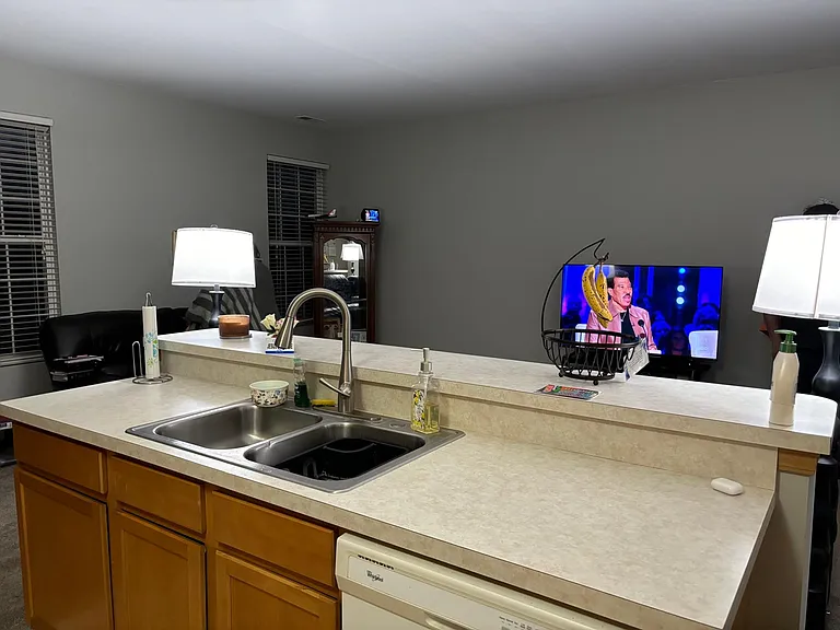 2633 Williamsburg Dr — Photo 14