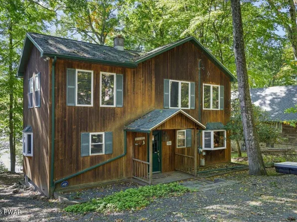 1156 Salem Park Ln, Lake Ariel, PA 18436