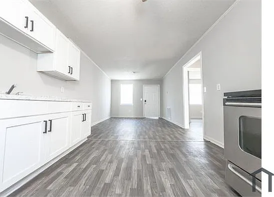 1815 Sumner Ave #4 — Photo 9