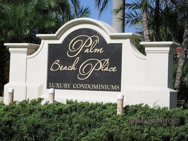 2 bed, 2.0 bath, 904 sqft, $1,850 — Photo 2