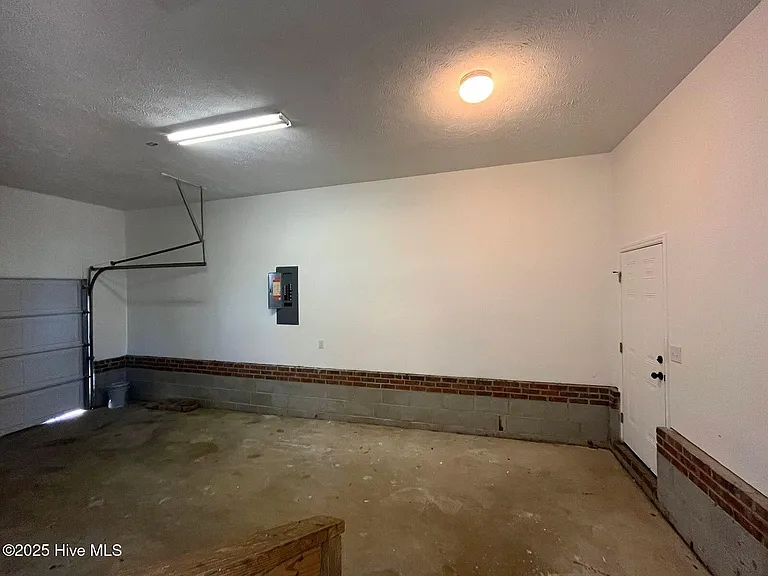 3544 Lubbock Dr — Photo 36