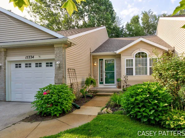 15334 Winchester Cir, Grand Haven, MI 49417