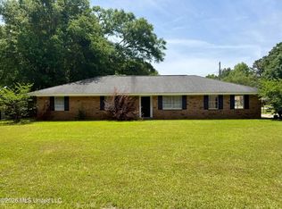 301 W Ray Dr, Hattiesburg, MS 39402