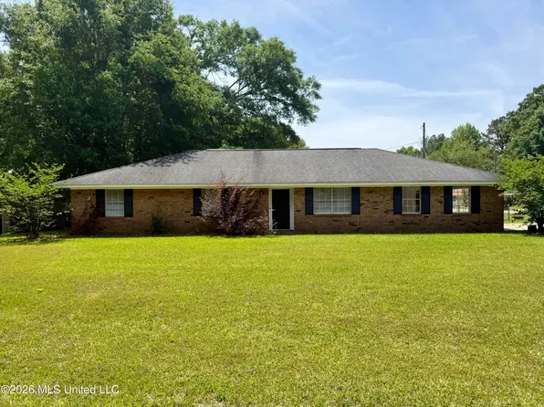 301 W Ray Dr, Hattiesburg, MS 39402