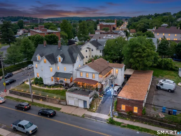 12 Oak Street, New Britain, CT 06051