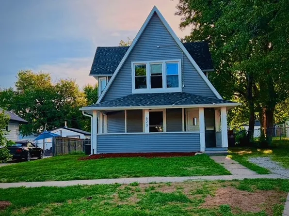 620 8th St, West Des Moines, IA 50265