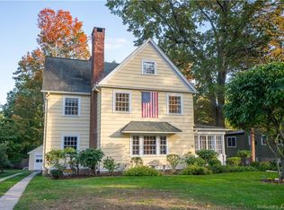 30 Walbridge Rd, West Hartford, CT 06119