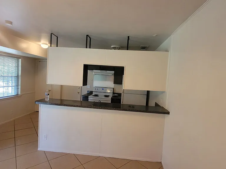 7338 Clear Water St — Photo 4